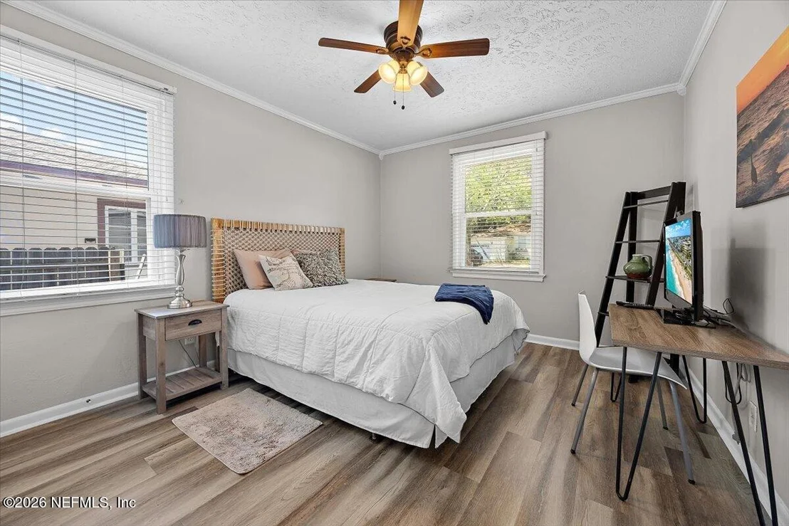 Photo of 1503 PERSHING Road