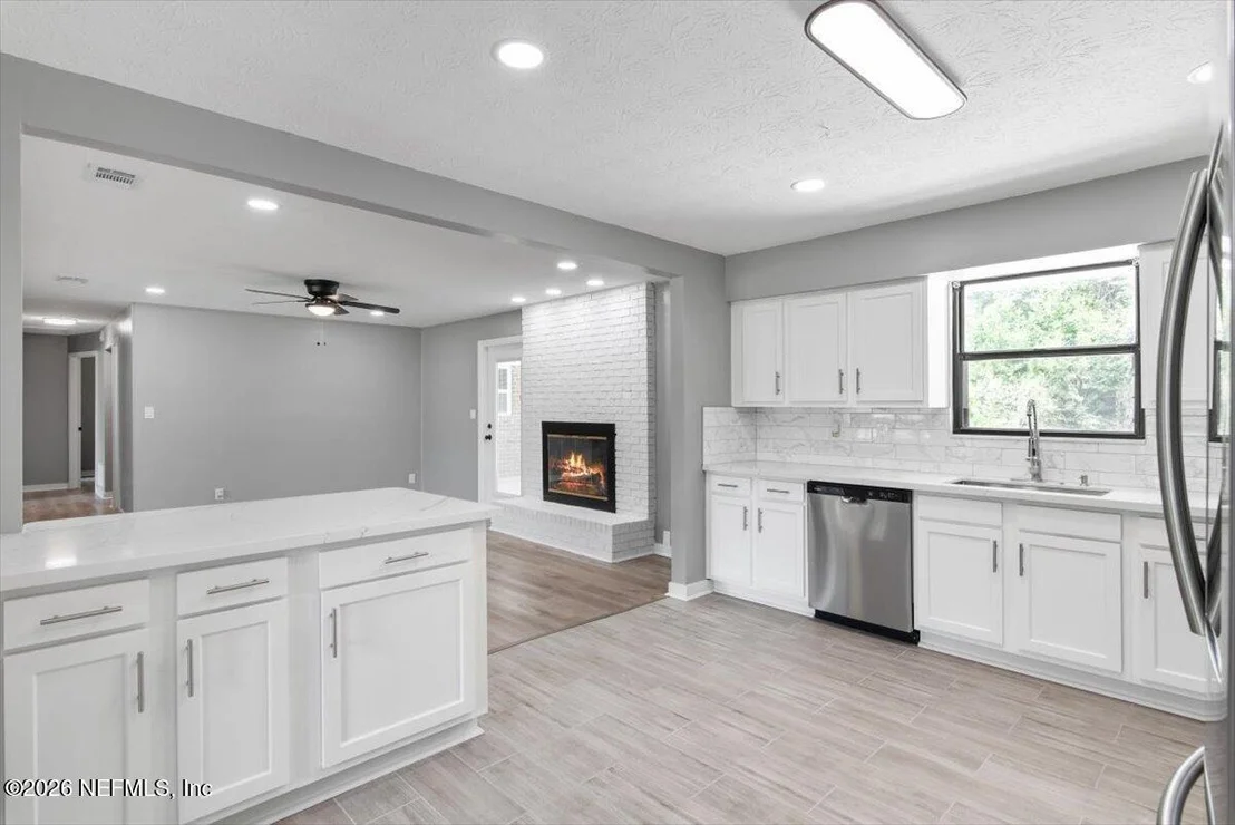Photo of 1720 BAY Circle W