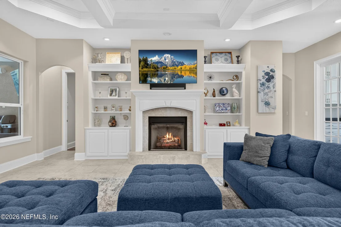 Photo of 287 VALE Drive