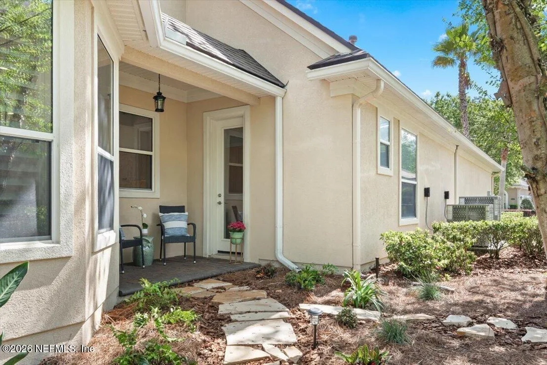 Photo of 240 ST JOHNS FOREST Boulevard