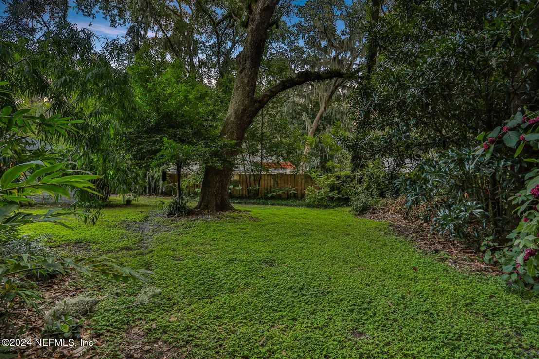 Photo of 6468 RIVER POINT Drive