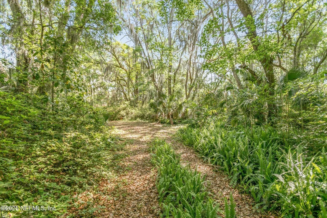 Photo of 1770 WOODLAWN Road