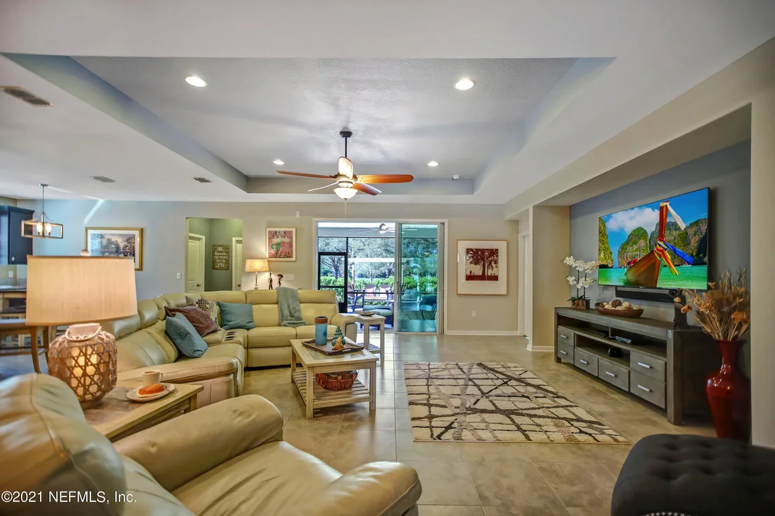 Photo of 19 GREENVIEW Lane