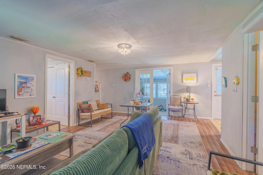 Photo of 210 PINE Avenue
