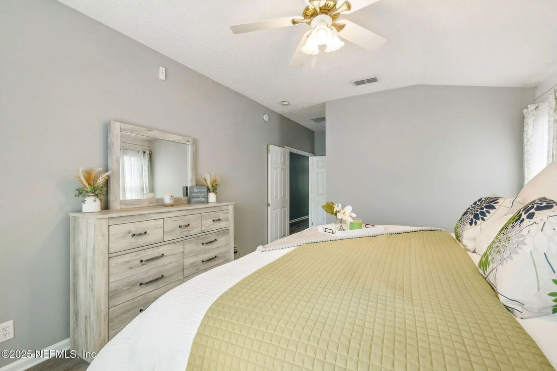 Photo of 14442 BASILHAM Lane