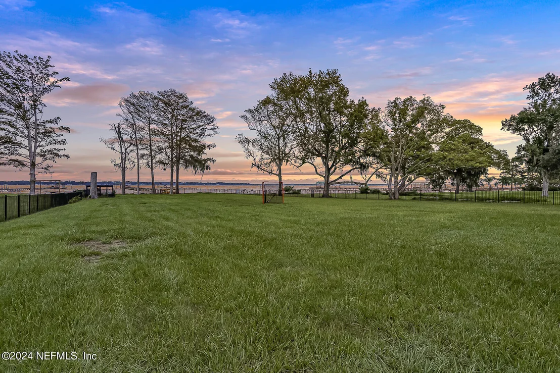 Photo of 3647 WESTOVER Road
