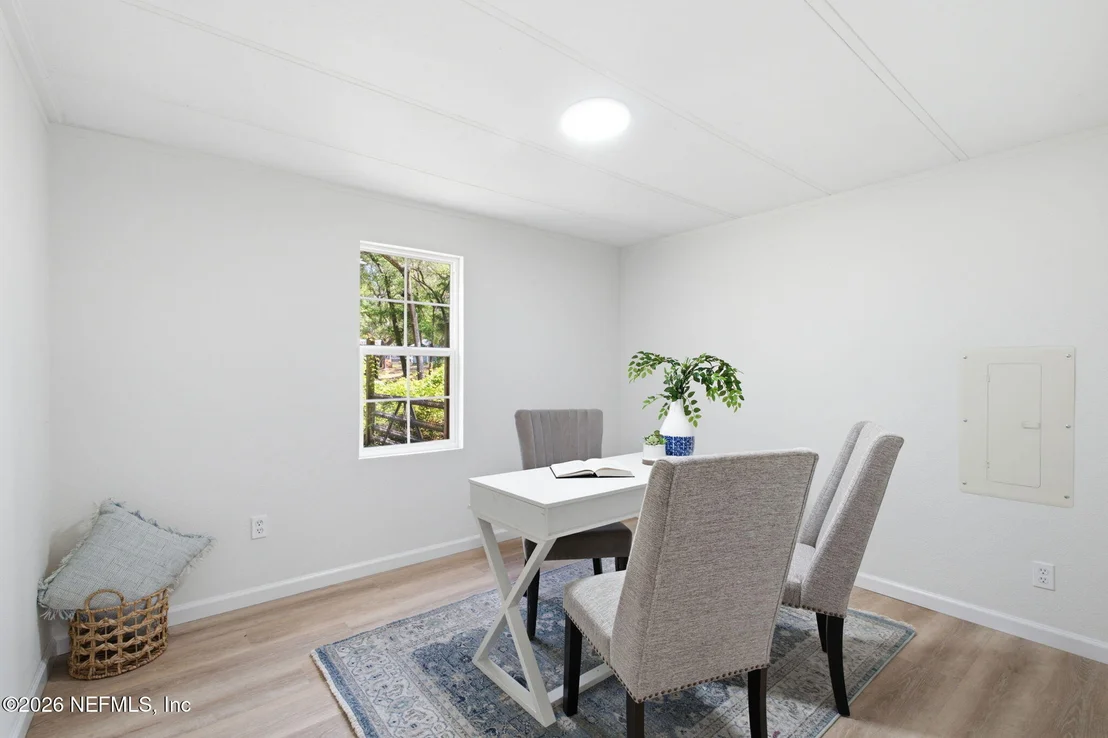 Photo of 8337 SINGLETON Place