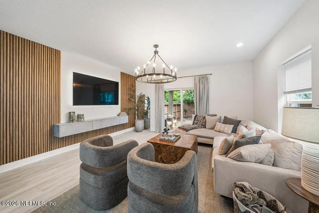 Photo of Unit C at 45 DONNER Road