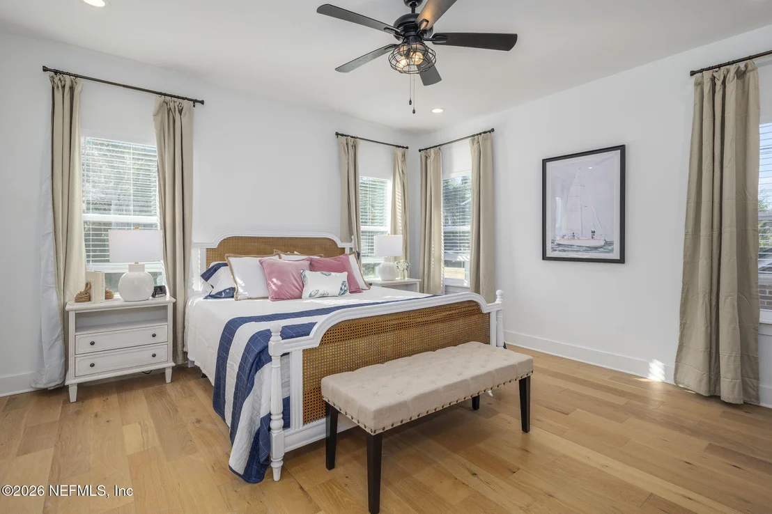 Photo of 40 MAGNOLIA Avenue