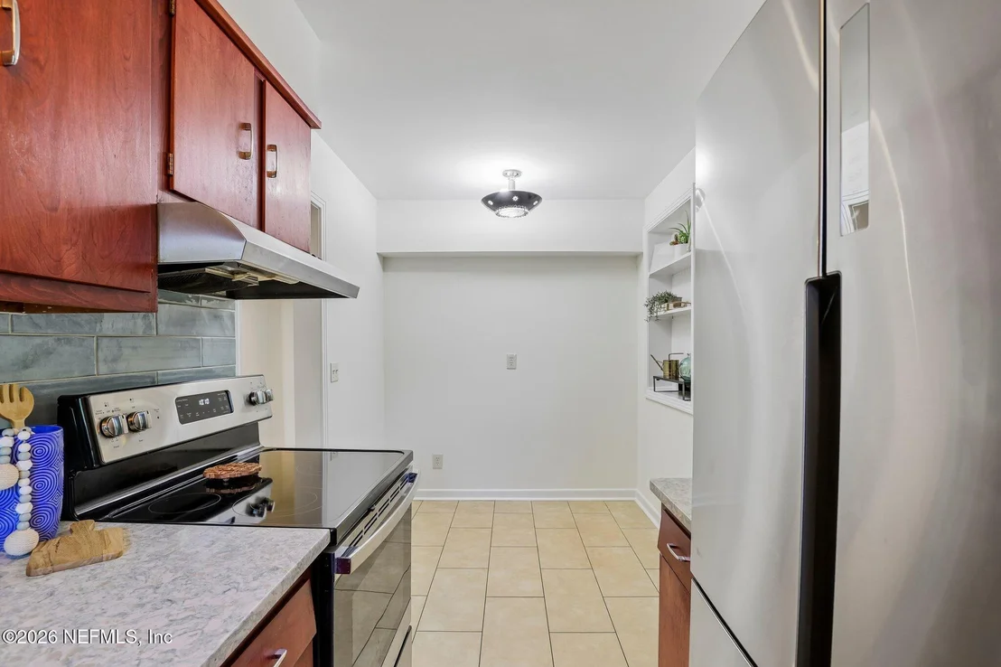 Photo of 2344 BAYVIEW Road