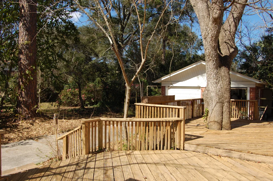 Photo of 2649 COMMUNITY Road