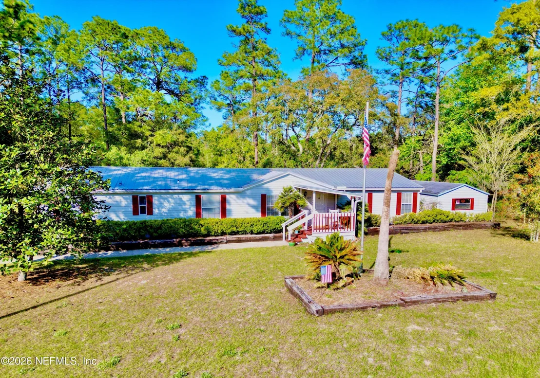 Photo of 129 CRYSTAL LAKE Drive