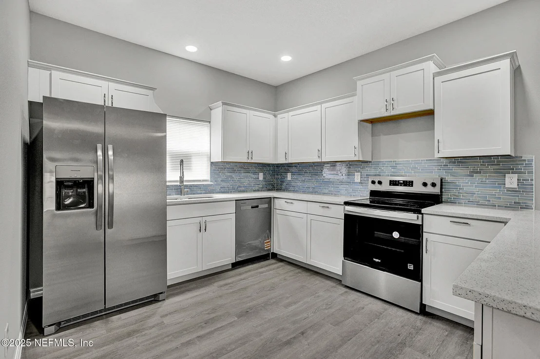 Photo of 6868 CRANE Avenue