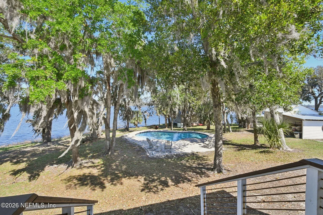 Photo of Unit 17 at 5577 HECKSCHER Drive