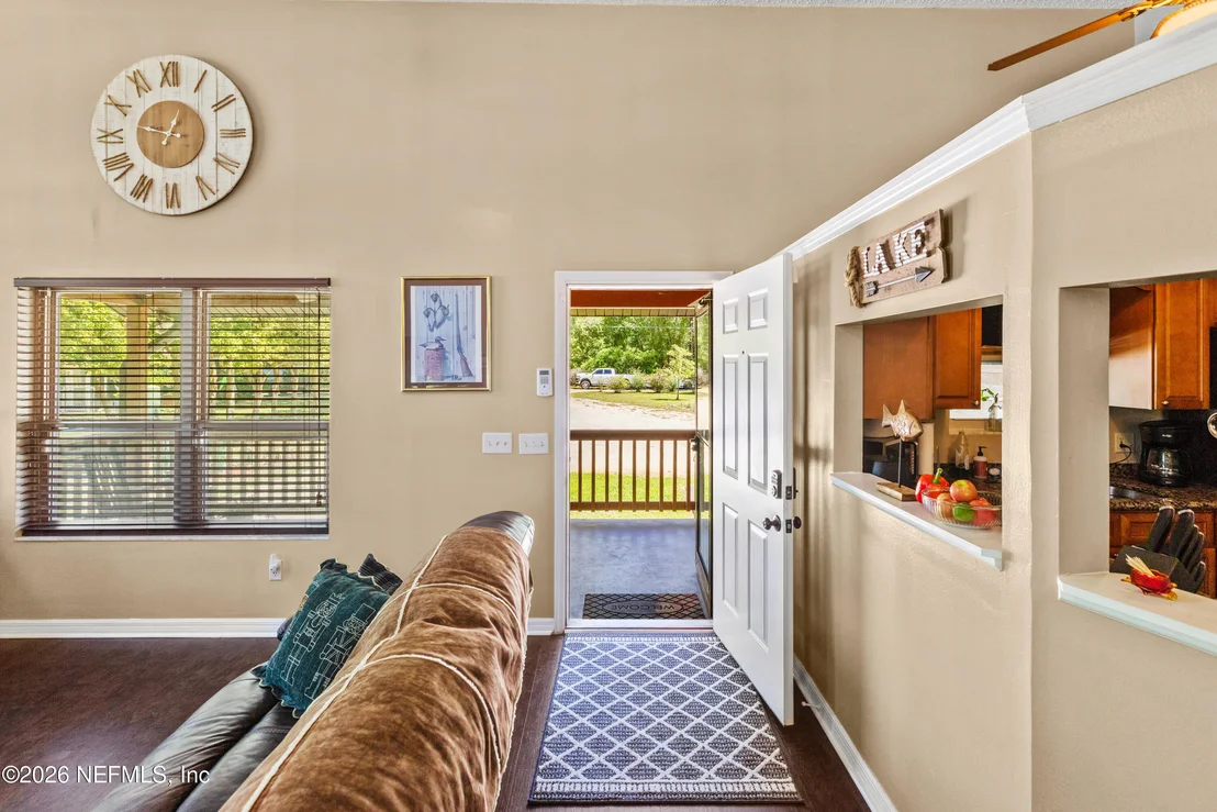 Photo of 5930 ISLAND Road