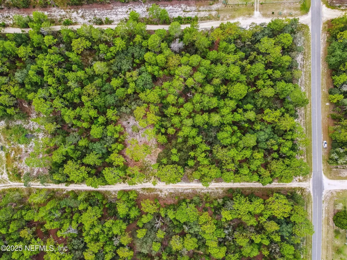 Photo of 401 EDGEHILL Road