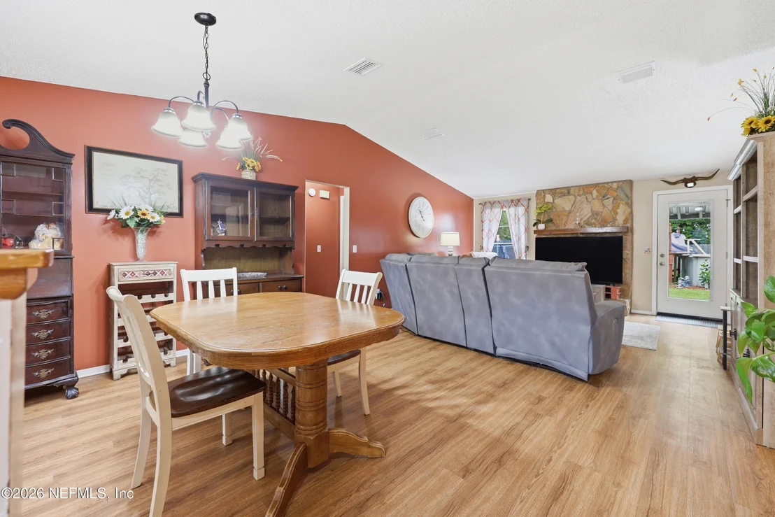 Photo of 1670 ANNE Drive