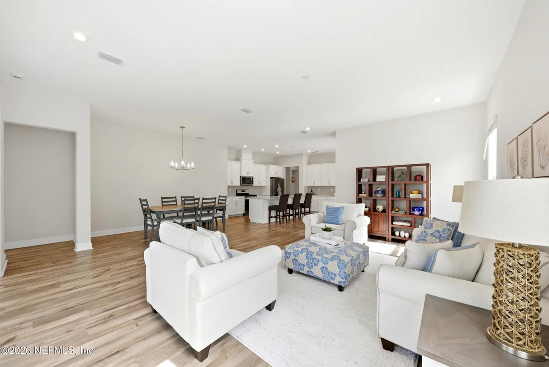 Photo of 351 LADYSLIPPER Drive