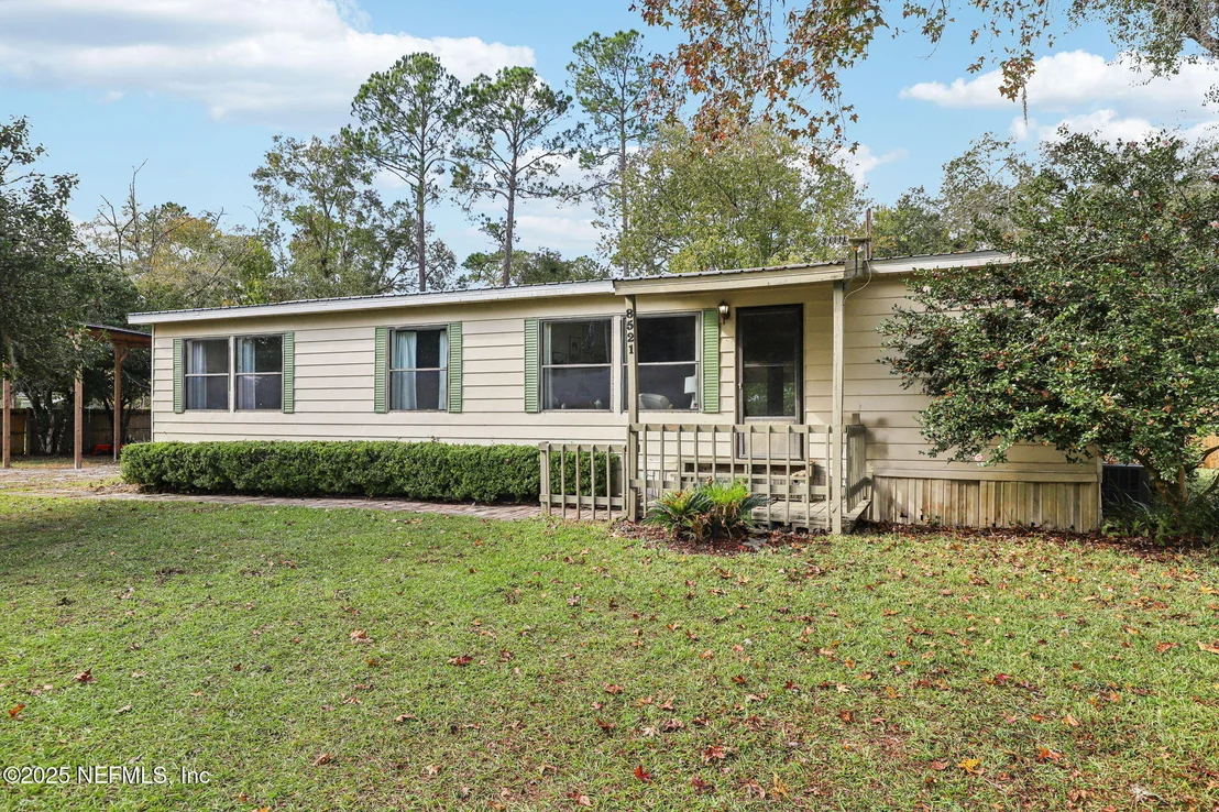 Photo of 8521 COUNTY ROAD 13 N