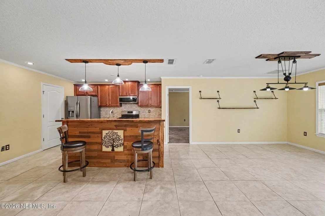 Photo of 137 LAKESIDE Court