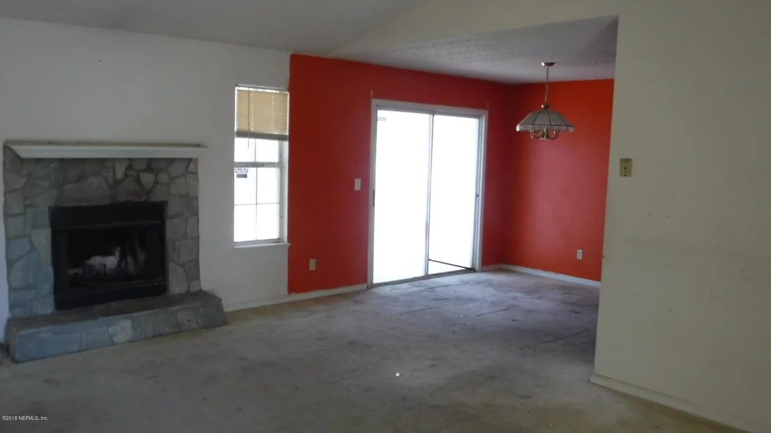 Photo of 2568 EIFFEL Circle W