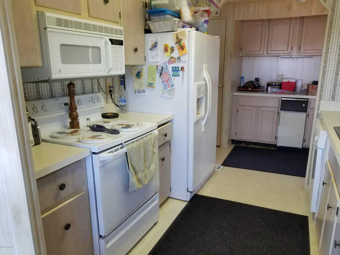 Photo of 147 SILVER POND Road