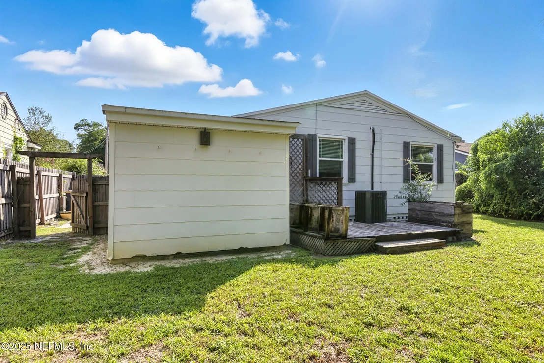 Photo of 1518 PARRISH Place