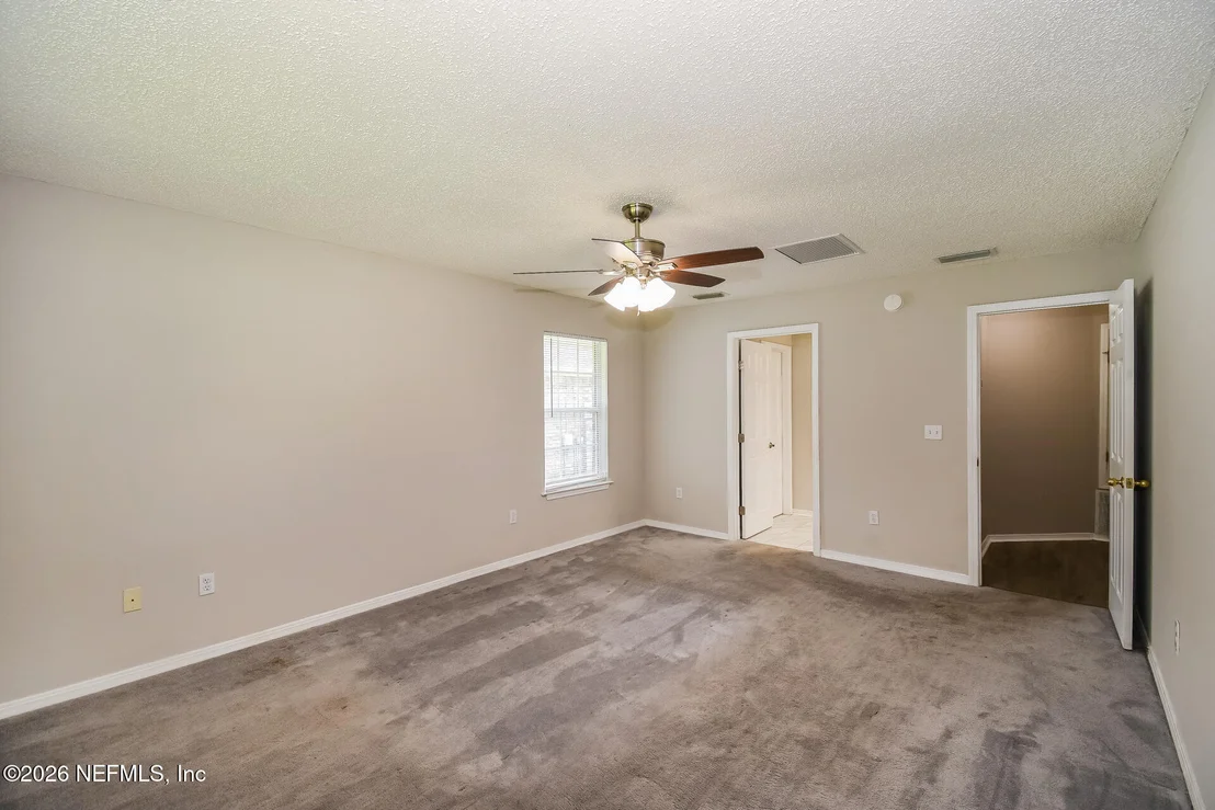 Photo of 2125 PINE TREE Lane