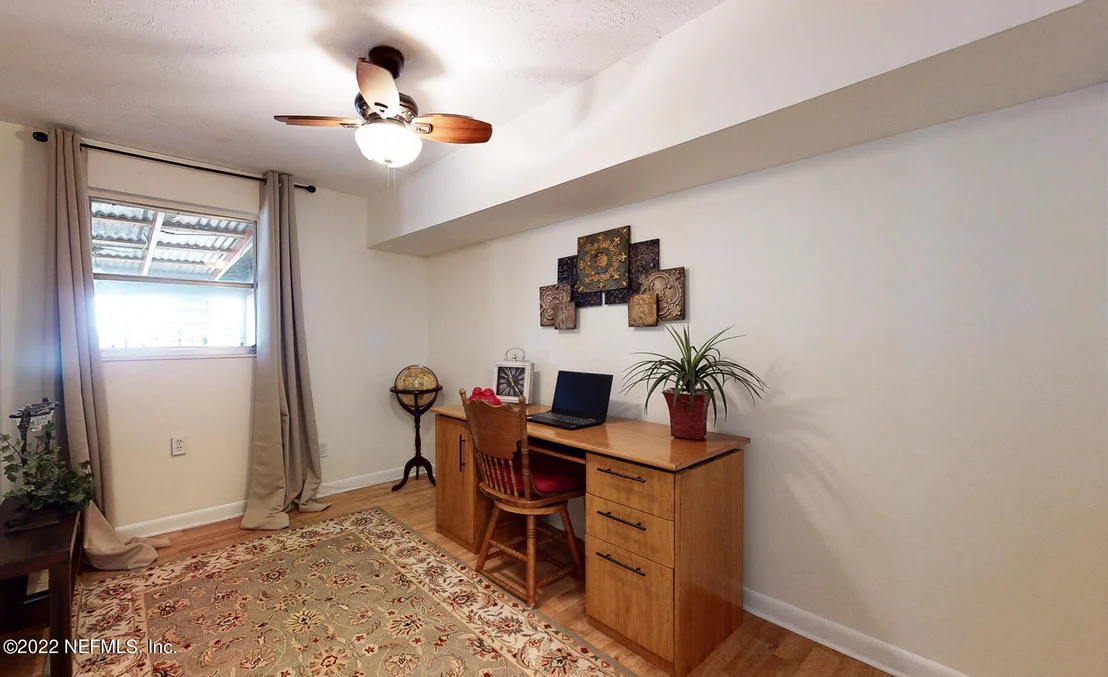 Photo of 317 CANIS Drive W
