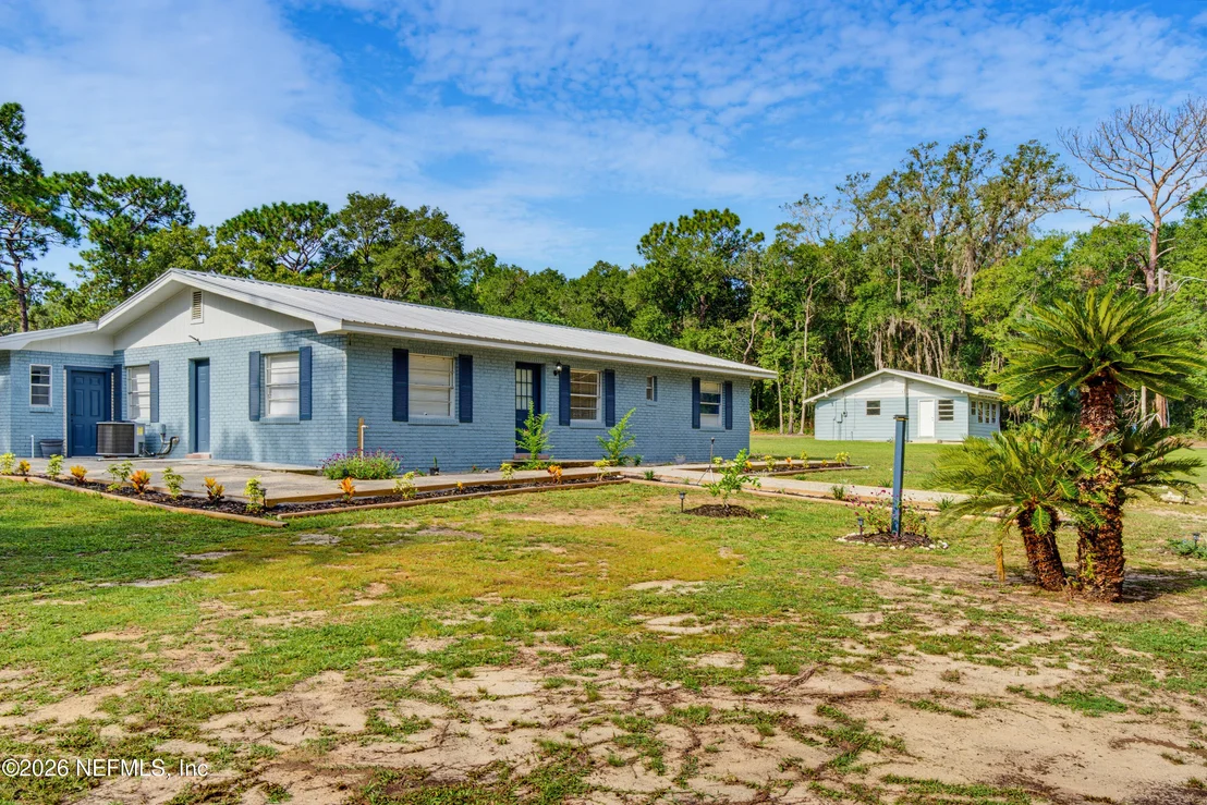 Photo of 125 HART LAKE Drive