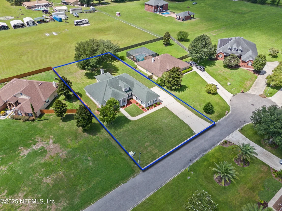 Photo of 9662 RED SQUIRREL Lane