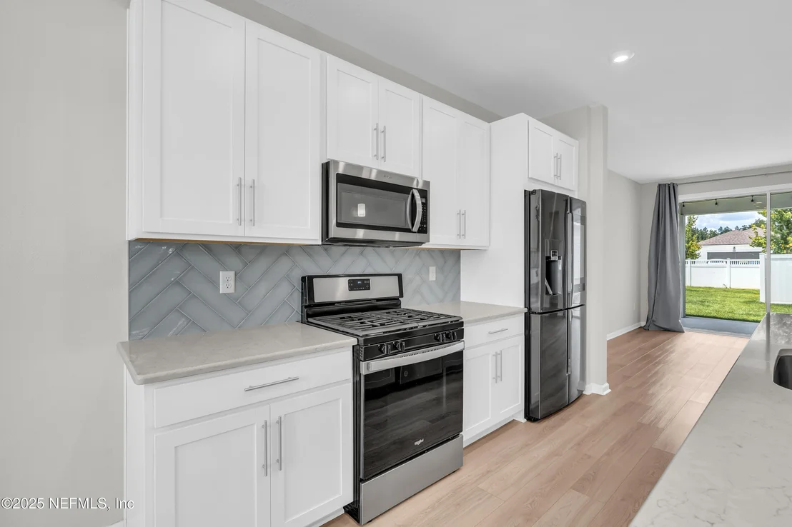 Photo of 575 BUTTONWOOD Loop
