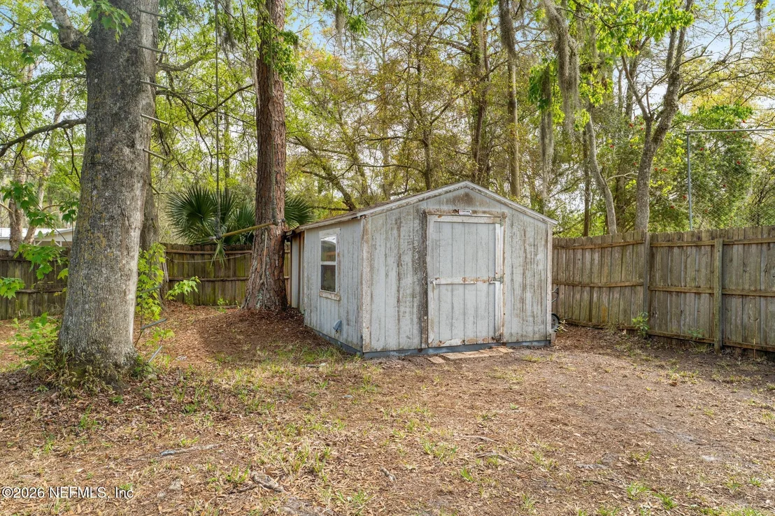 Photo of 4325 APPLE TREE Place