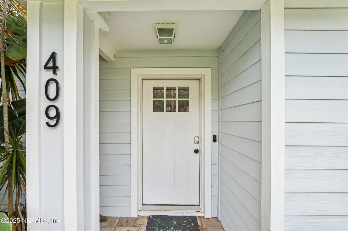 Photo of 409 SEVENTEENTH Street