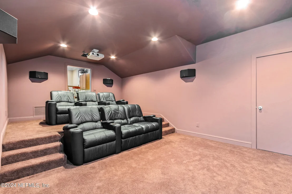 Photo of 1119 CEDAR BAY Road