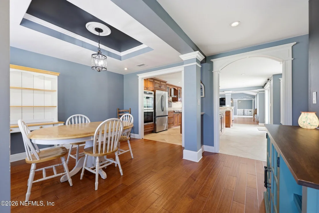 Photo of 7645 OAK FOREST Road