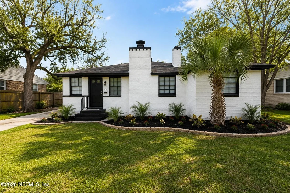 Photo of 2131 REDFERN Road