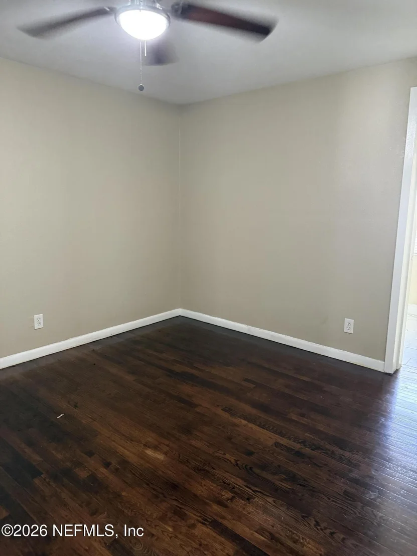 Photo of 8515 MAPLE Street