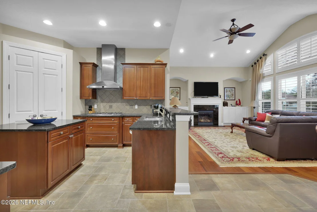 Photo of 549 SEBASTIAN Square