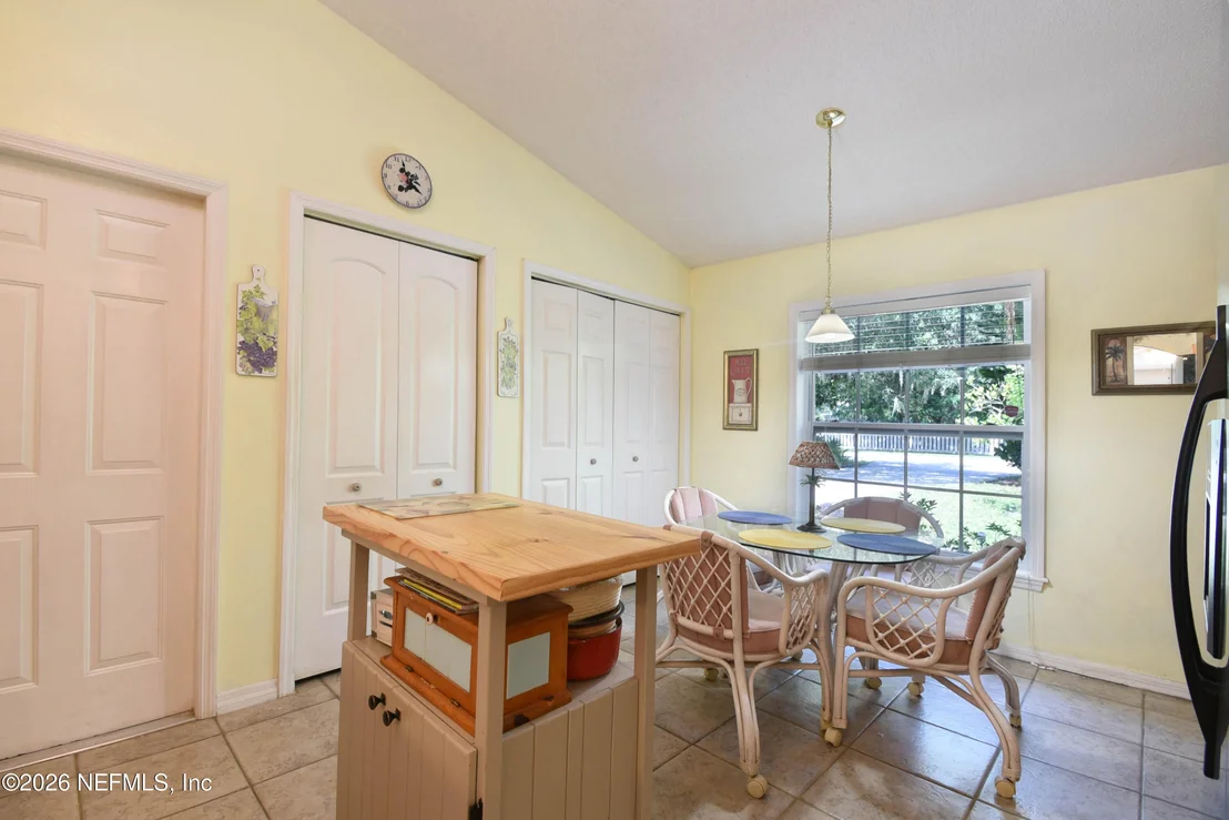 Photo of 1711 OLD BEACH Road