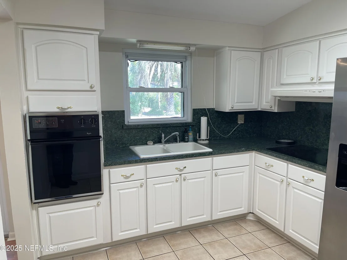 Photo of 11533 SOFORENKO Drive