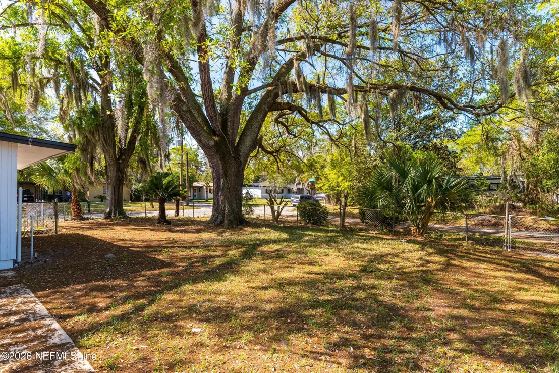 Photo of 7541 STRATO Road