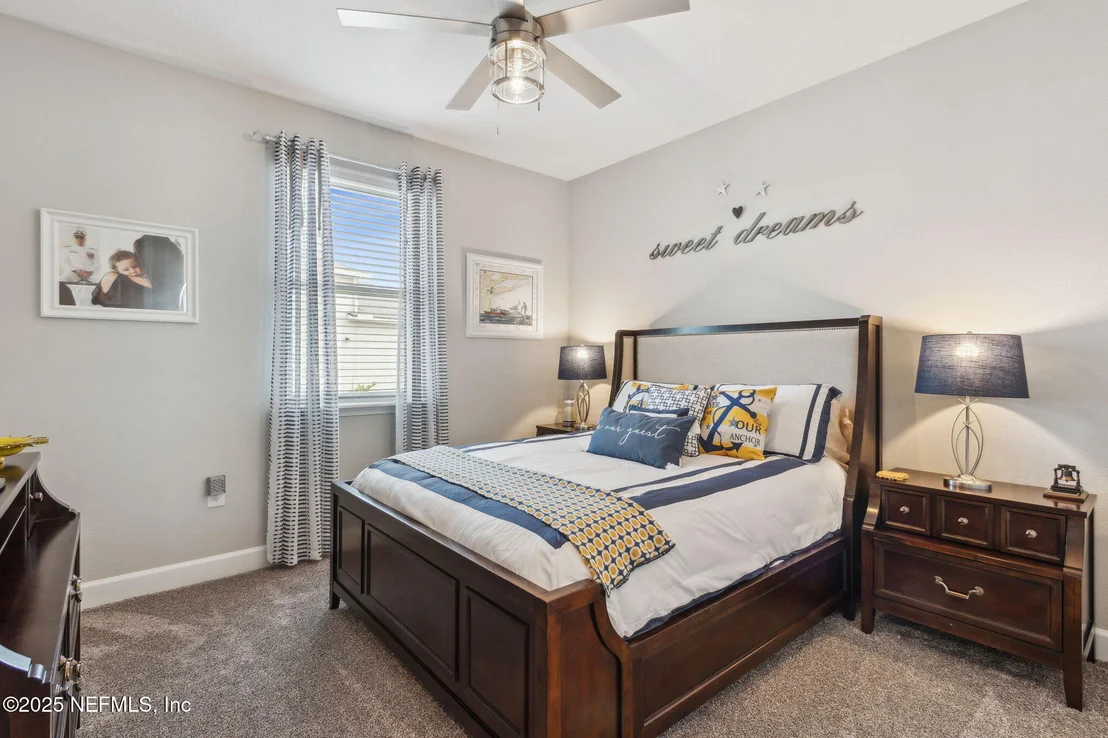 Photo of 85558 FALL RIVER Parkway