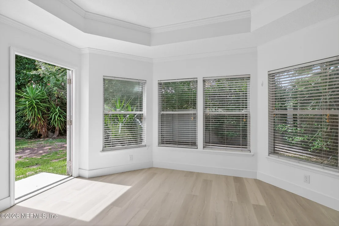 Photo of 10133 DELPOINT Lane