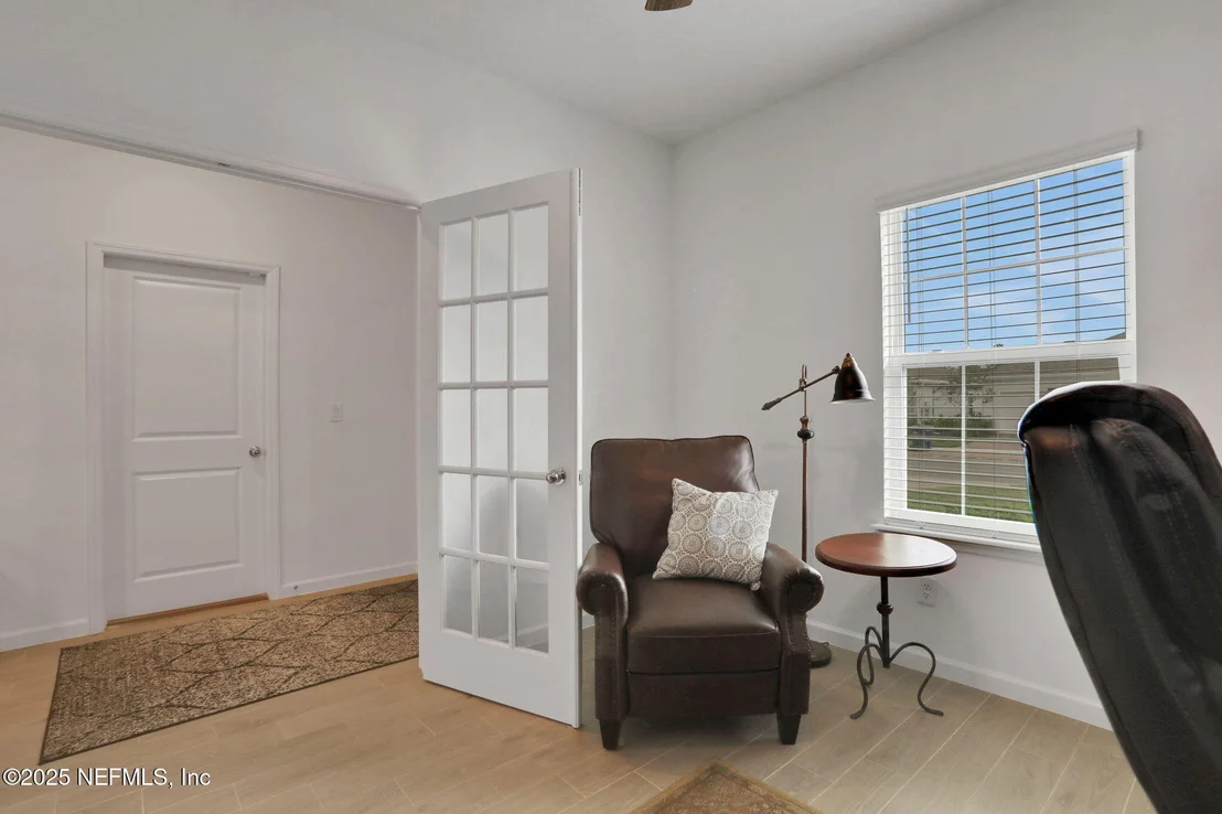 Photo of 75610 PONDSIDE Lane