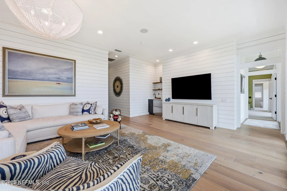 Photo of 688 OCEAN PALM Way