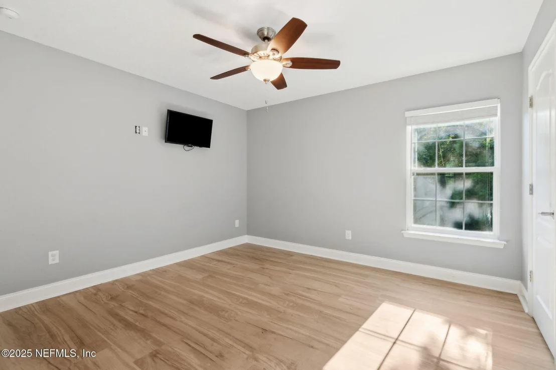 Photo of 16199 SHELLCRACKER Road