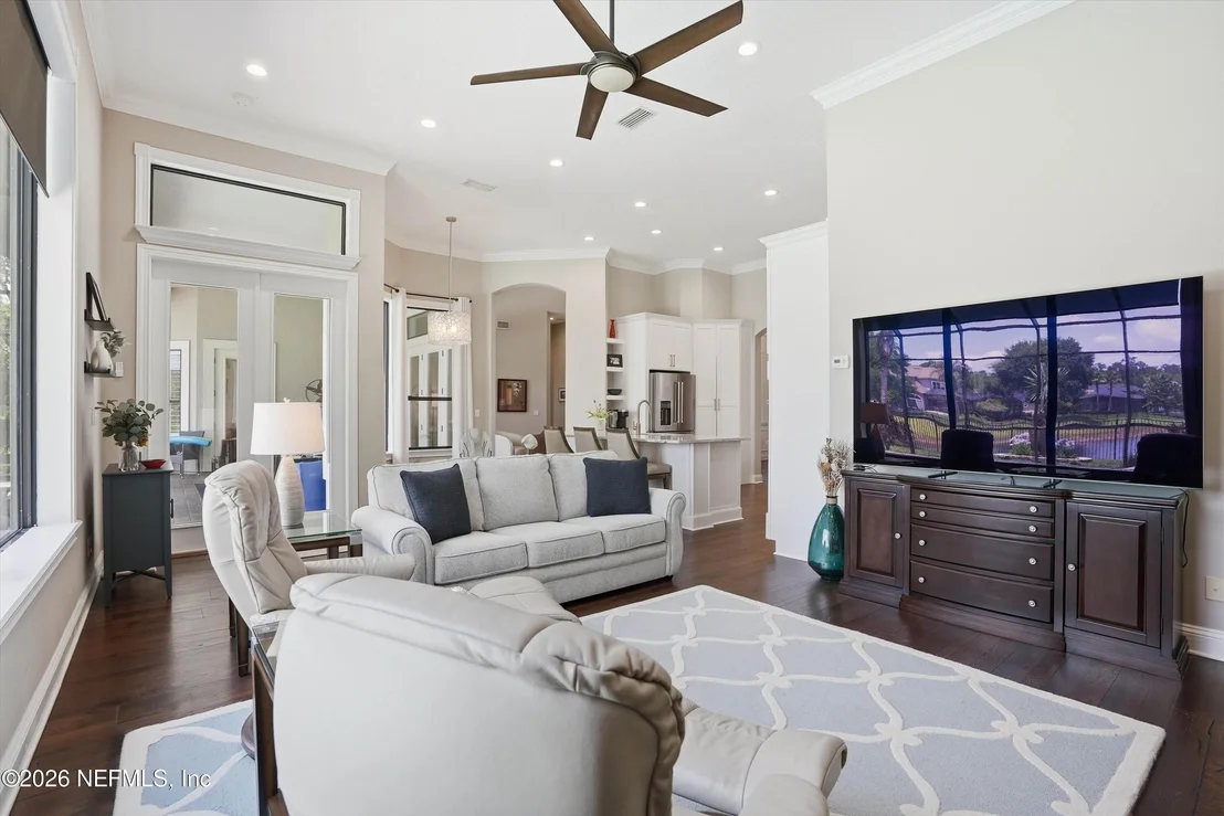 Photo of 430 SUMMERSET Drive