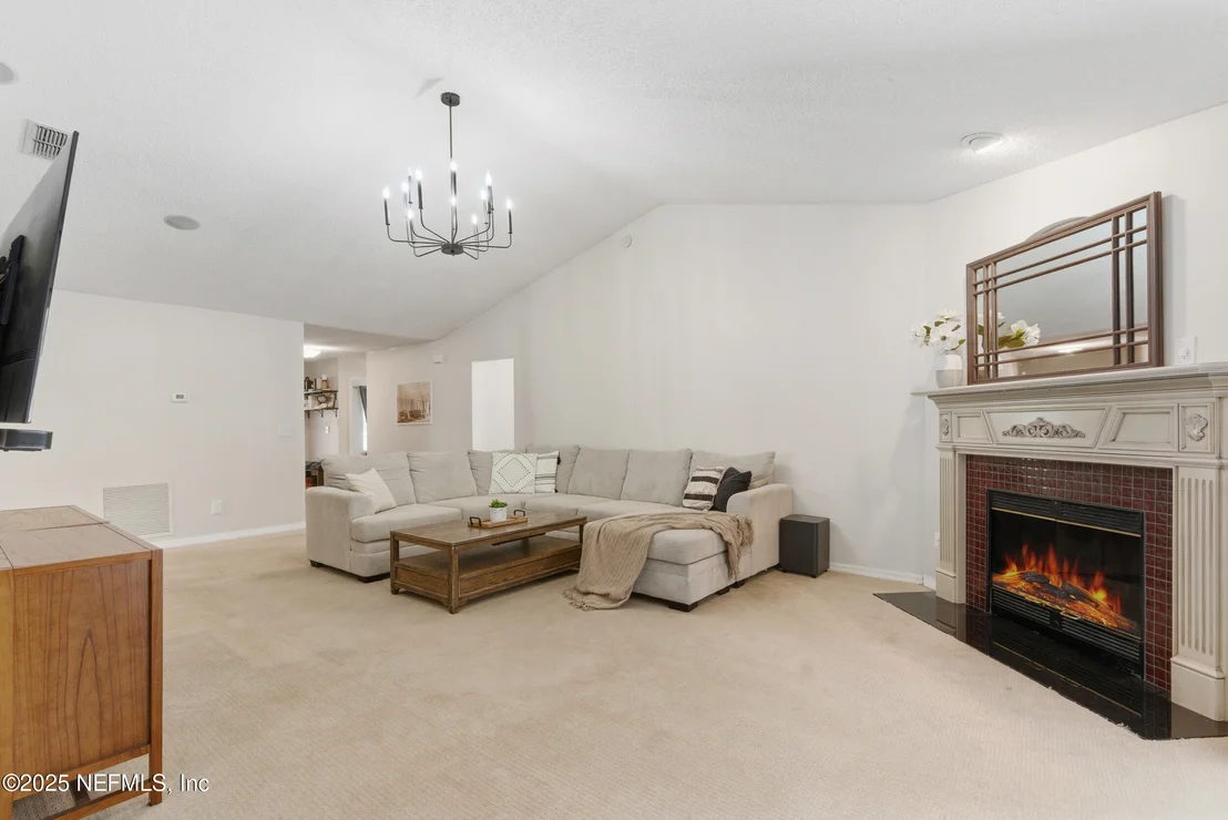 Photo of 1514 MAPLE LEAF Lane