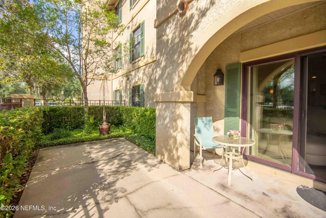 Photo of Unit 102 at 965 REGISTRY Boulevard
